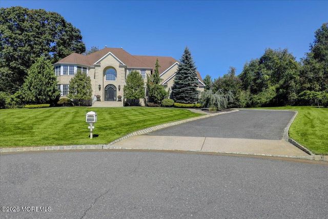 371 Karen Court, Freehold, NJ 07728