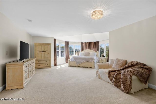 371 Karen Court, Freehold, NJ 07728