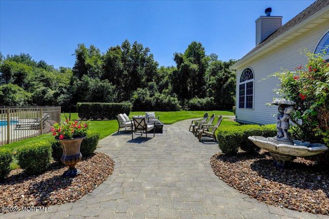 371 Karen Court, Freehold, NJ 07728