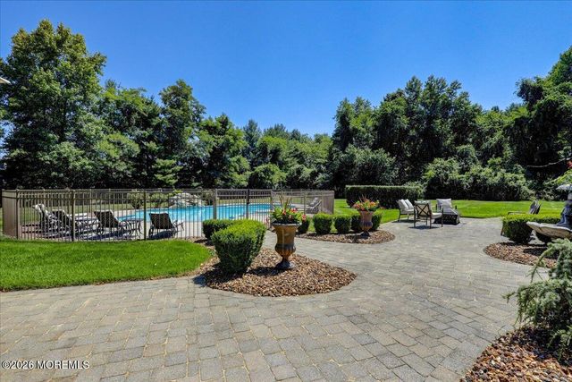 371 Karen Court, Freehold, NJ 07728