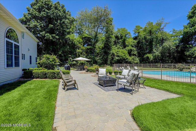 371 Karen Court, Freehold, NJ 07728