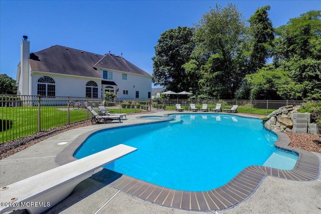371 Karen Court, Freehold, NJ 07728