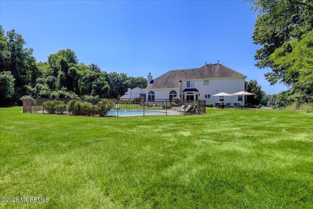 371 Karen Court, Freehold, NJ 07728