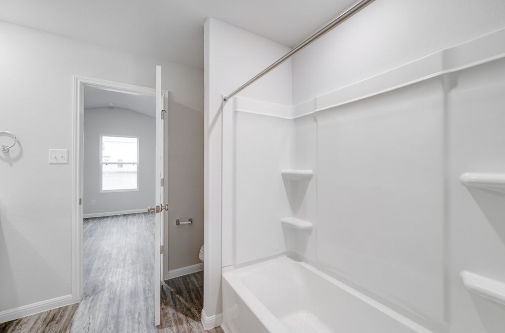8001 Mesquite Trail, Granbury, TX 76048 — photo 5