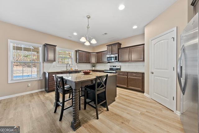 67 Pin Oak Way, Hamilton, GA 31811