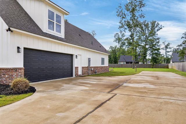 690 Popsi Lane, Stonewall, LA 71078