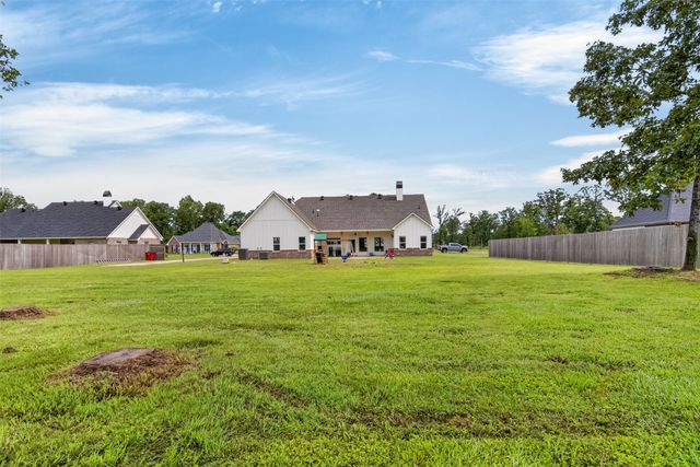 690 Popsi Lane, Stonewall, LA 71078