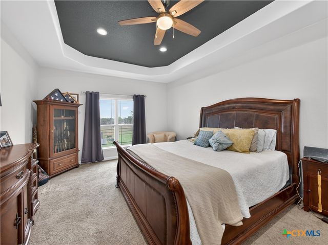 494 Flash Circle, Luling, TX 78648