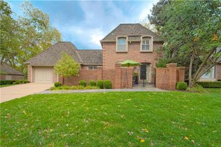 7 LeMans Court, Prairie Village, KS 66208
