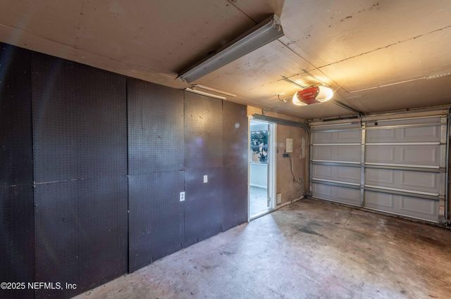 777 LA MARCHE Drive, Jacksonville, FL 32205