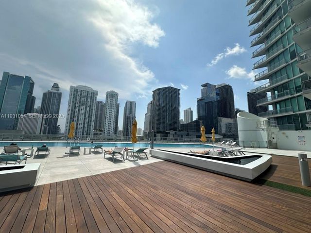 92 SW 3rd St 1408, Miami, FL 33130