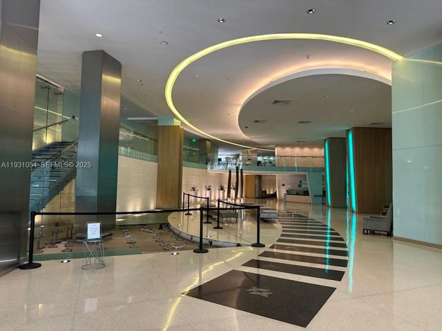 92 SW 3rd St 1408, Miami, FL 33130