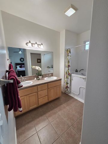 719 PICASO Ln, Chico, CA 95926