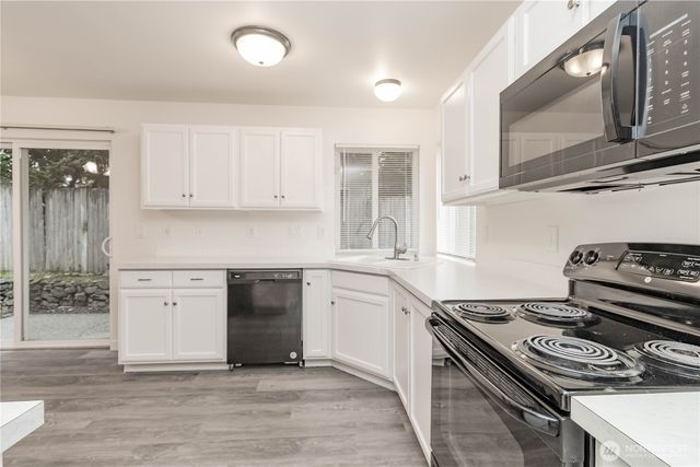 18327 39th Avenue Ct E, Tacoma, WA 98446