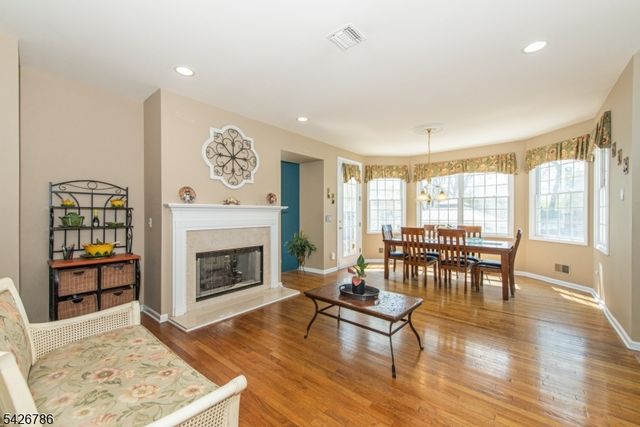 20 Ralph Dr, Fairfield Twp., NJ 07004