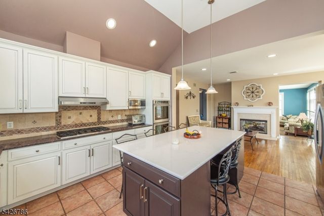 20 Ralph Dr, Fairfield Twp., NJ 07004