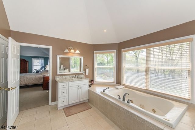 20 Ralph Dr, Fairfield Twp., NJ 07004