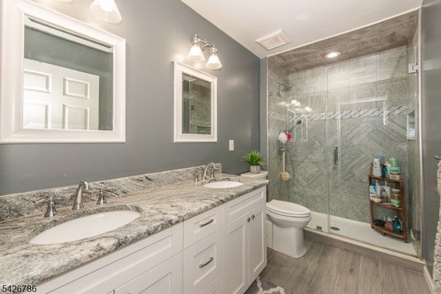 20 Ralph Dr, Fairfield Twp., NJ 07004