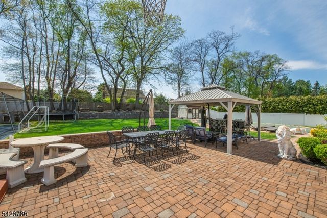 20 Ralph Dr, Fairfield Twp., NJ 07004