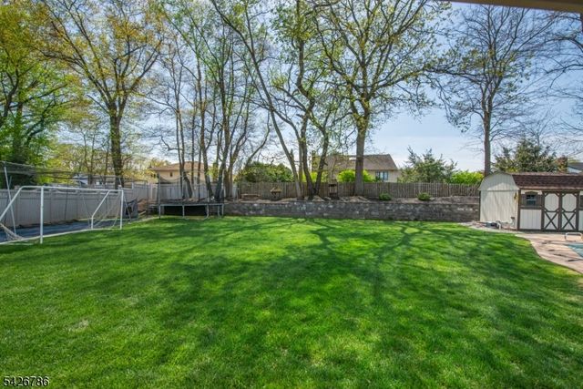 20 Ralph Dr, Fairfield Twp., NJ 07004