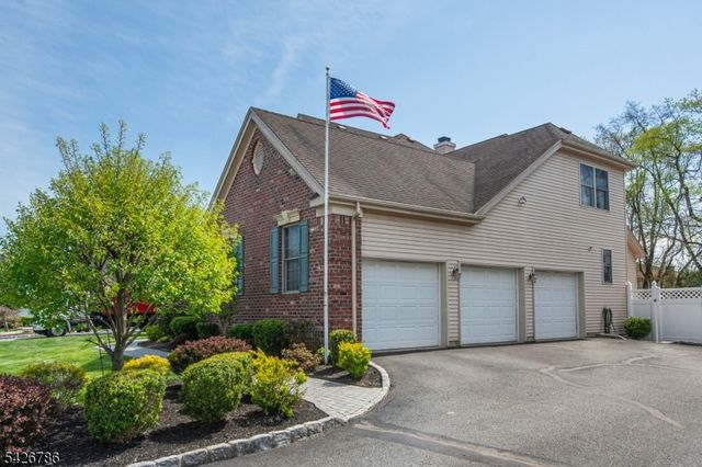 20 Ralph Dr, Fairfield Twp., NJ 07004