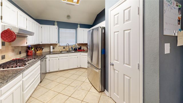 6901 Bluebell Drive, Rowlett, TX 75089