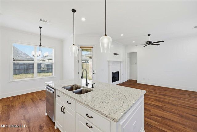 313 Willow Way, Canton, MS 39046