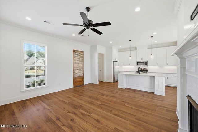 313 Willow Way, Canton, MS 39046