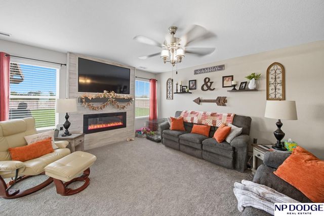 4557 E 18th Avenue, Fremont, NE 68025