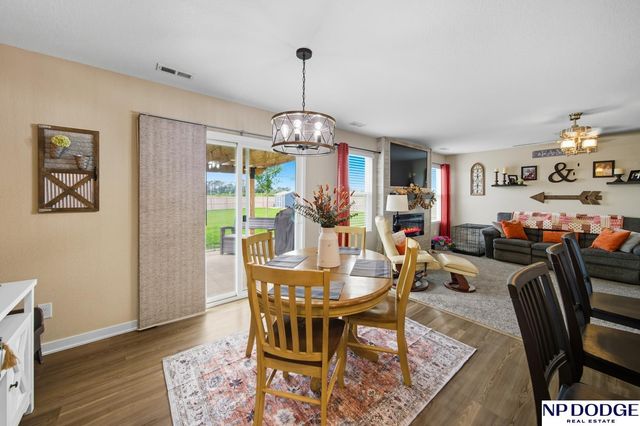 4557 E 18th Avenue, Fremont, NE 68025