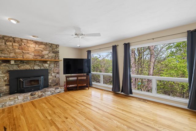 8501 Bent Mountain RD, Roanoke, VA 24018