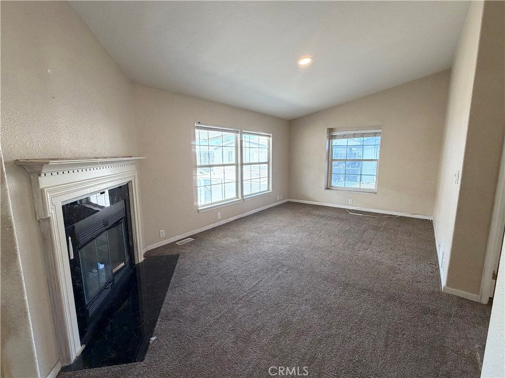 Image 13 of property listing at 20843 Waalew C101, Apple Valley, CA 92307