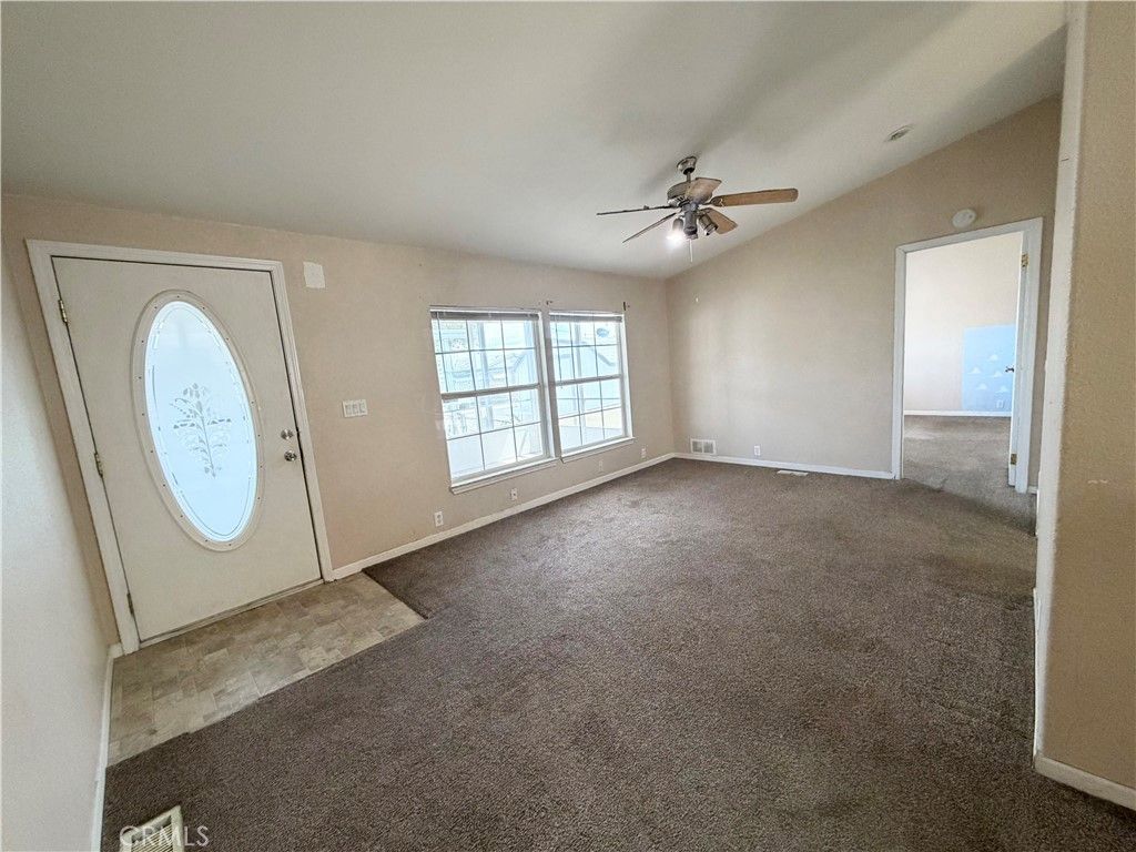 Image 6 of property listing at 20843 Waalew C101, Apple Valley, CA 92307