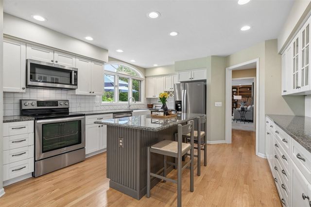 7354 Oak Shore Drive, Portage, MI 49024