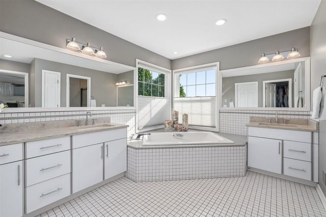7354 Oak Shore Drive, Portage, MI 49024