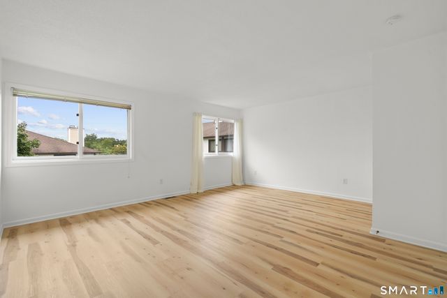 27 Crows Nest Lane 17G, Danbury, CT 06810