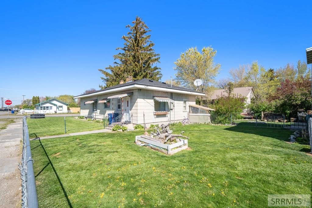 Image 24 of property listing at 406 1st W, Ririe, ID 83443