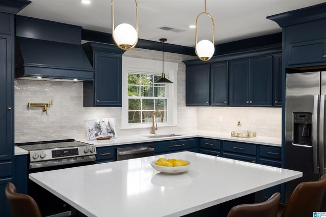 2204 ROCKY RIDGE ROAD, Hoover, AL 35226