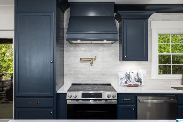 2204 ROCKY RIDGE ROAD, Hoover, AL 35226