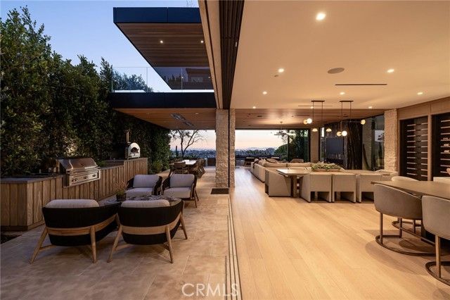 2304 Cliff, Newport Beach, CA 92663