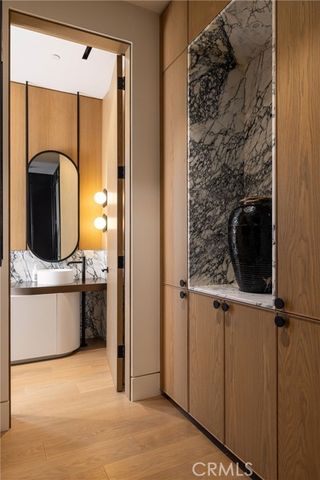 2304 Cliff, Newport Beach, CA 92663