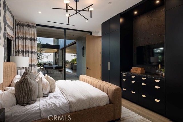 2304 Cliff, Newport Beach, CA 92663