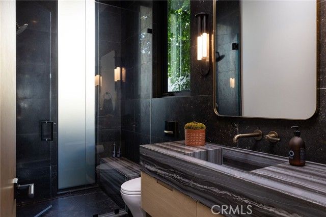 2304 Cliff, Newport Beach, CA 92663