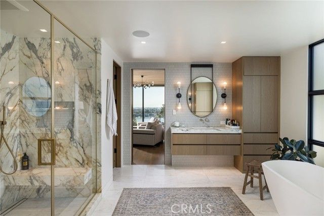 2304 Cliff, Newport Beach, CA 92663