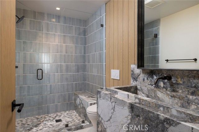 2304 Cliff, Newport Beach, CA 92663