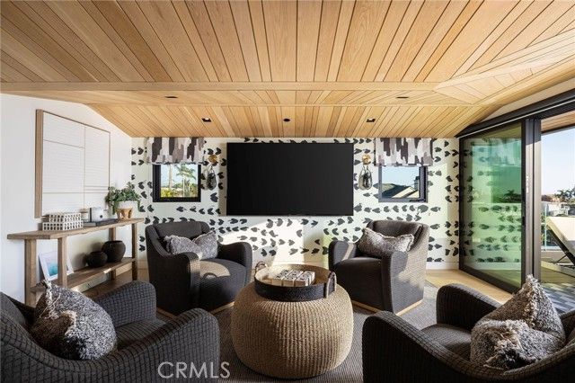 2304 Cliff, Newport Beach, CA 92663