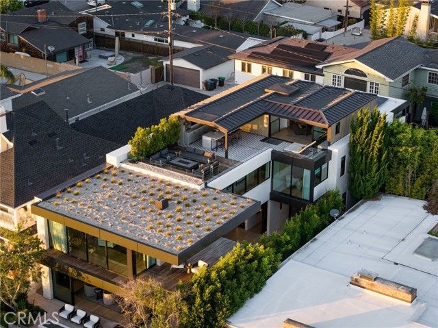 2304 Cliff, Newport Beach, CA 92663