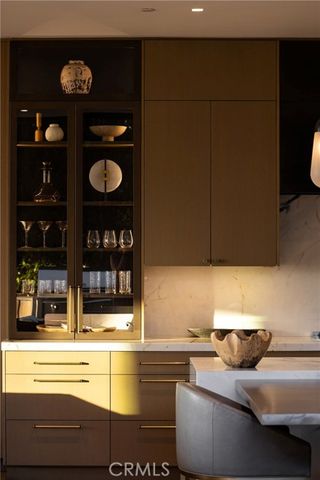 2304 Cliff, Newport Beach, CA 92663