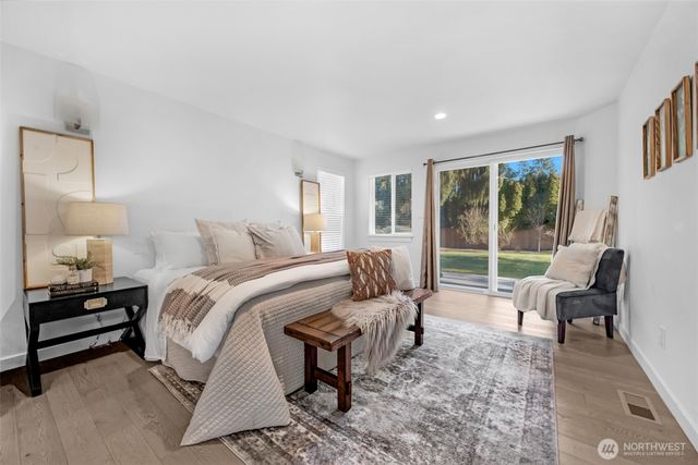 24231 78th Place W, Edmonds, WA 98026