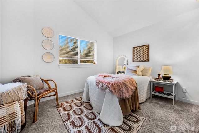 24231 78th Place W, Edmonds, WA 98026